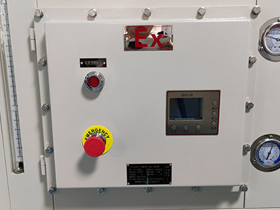 50L Pemanas Air Chiller Untuk Laboratorium detail - Sistem pengontrol tahan ledakan (Opsional 1).