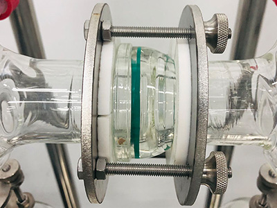 B Series Jalur Pendek Wiped Film Evaporator Distilasi Molekul detail - Sambungan ground berbentuk bola dapat meningkatkan tingkat vakum dengan lebih baik.