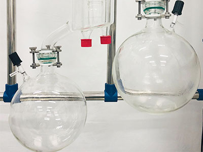 B Series Jalur Pendek Wiped Film Evaporator Distilasi Molekul detail - Botol koleksi kaca borosilikat tinggi, tahan korosi.